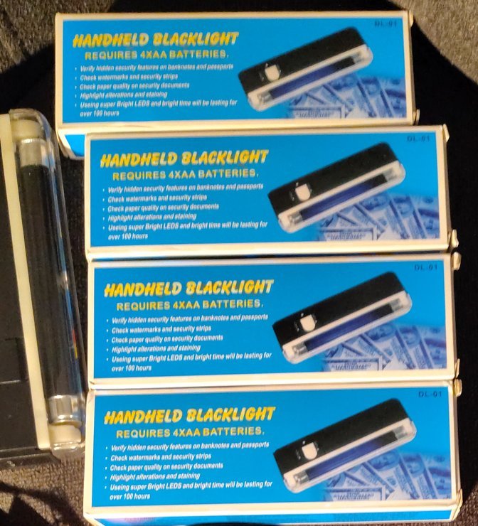 Boxed handheld blacklights