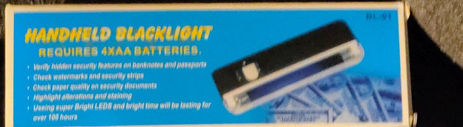 One handheld blacklight, included in the set